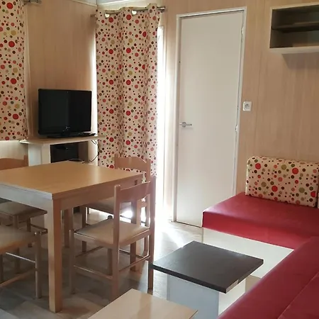 Kemping Nature Proche Et A 20 Mn Des Plages En Vendee *